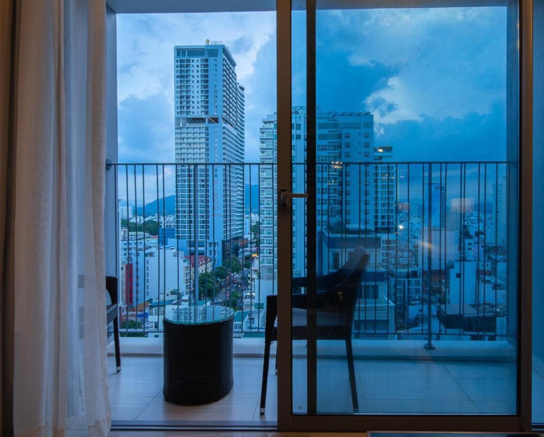 Rollton Ocean View Apartment Nha Trang Exterior foto